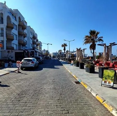 Weekend Apartments 2Br Les Amb Kyrenia  Exterior photo